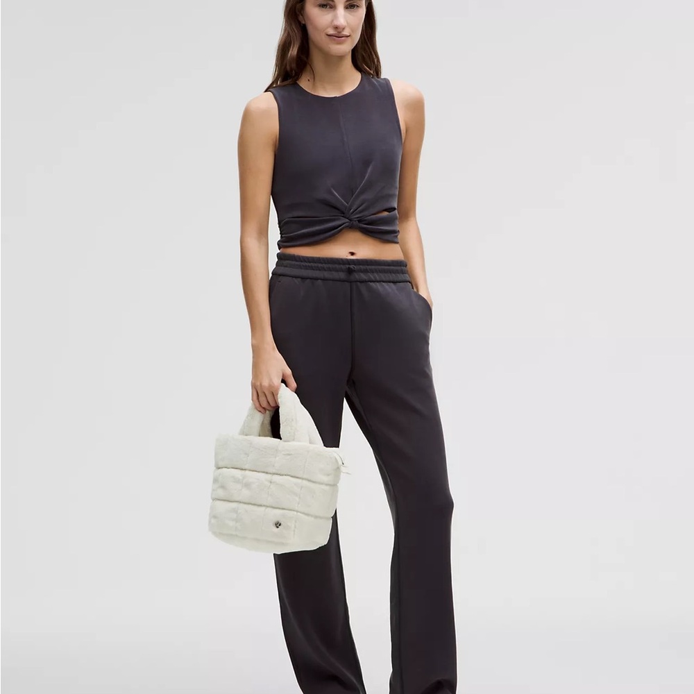 ✨ 👜Lululemon Quilted Grid Tote/Crossbody Bag_Mini 5L_White 👜✨